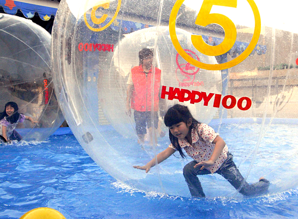Girl in Zorb / Water Ball